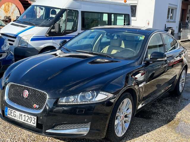 Jaguar XF 309.200 km 4.500 &euro; Wallersdorf 94522
