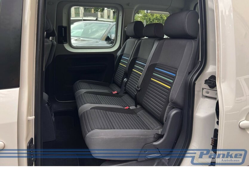 VW Caddy 1.2 TSI Soccer Trendline*5Sitzer*RFK*CarPl 182.093 km 7.480 € Berlin 13187