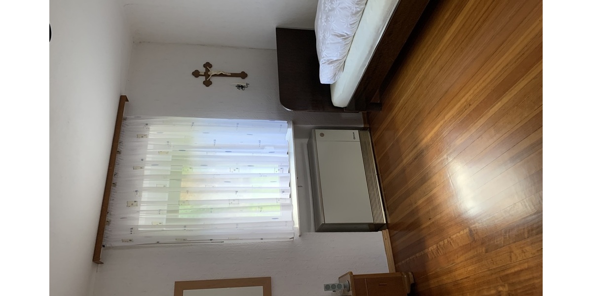 Großzügiges Villenanwesen mit Erkerfassade in Höhenlage von Neunkirchen - Einfamilienhaus Neunkirchen Heinitz | Angebot:26963473