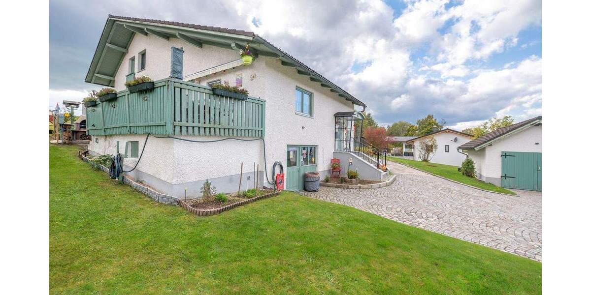 Mehrfamilienhaus, Wohnhaus Neureichenau - 1 Zimmer, 380 m&sup2;, 315.000&euro; | Angebot:25696552
