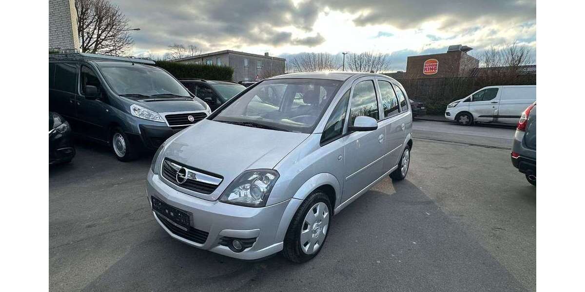 Opel Meriva 104.000 km 3.499 &euro; Paderborn 33100