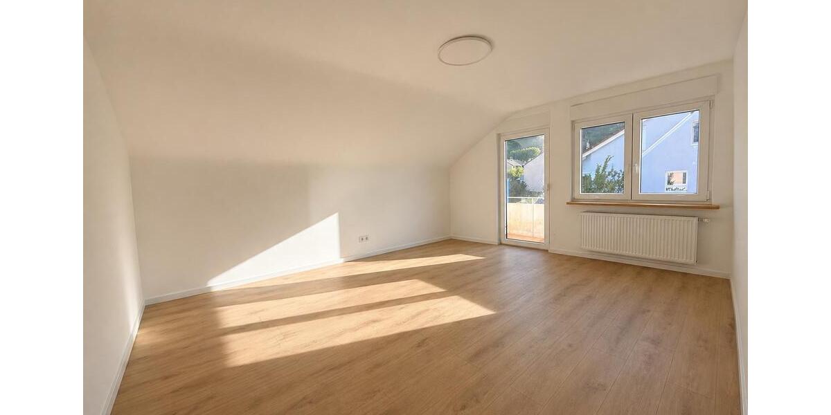 Dachgeschoßwohnung Wertheim - 2.5 Zimmer, 60 m&sup2;, 890&euro; | Angebot:26375266