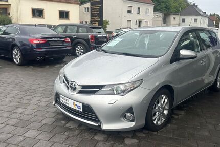 Toyota Auris 136.948 km 9.900 € Beckingen 66701