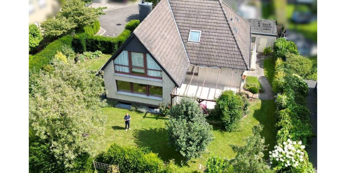 Einfamilienhaus mit Einliegerwohnung und Garage in ruhiger Sackgasse in Hildesheim-Ochtersum 6 zimmer