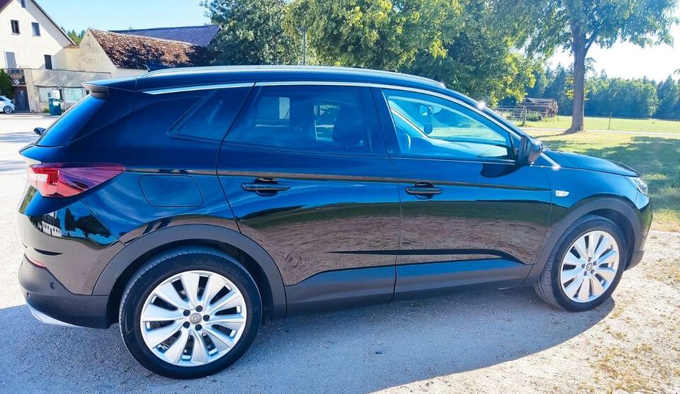 Opel Grandland (X) 55.000 km 21.990 € Waldsassen 95652