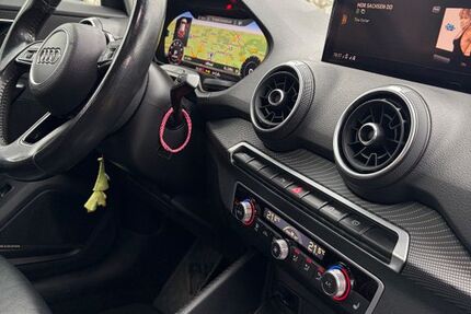 Audi Q2 100.800 km 16.000 &euro; Strehla 01616