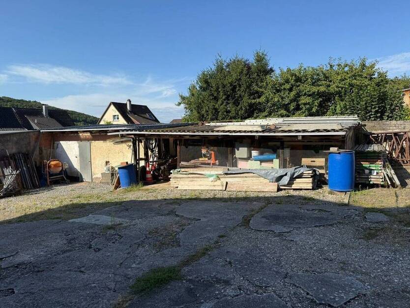 Familien aufgepasst! Hier ist Ihr neues Zuhause! Einfamilienhaus mit riesigem Grundstück!