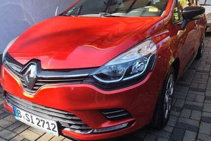 Renault Clio 49.700 km 9.450 &euro; Berlin 13505