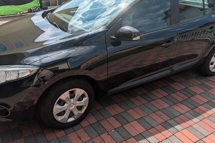 Renault Megane 194.000 km 3.150 &euro; Offenbach 63069