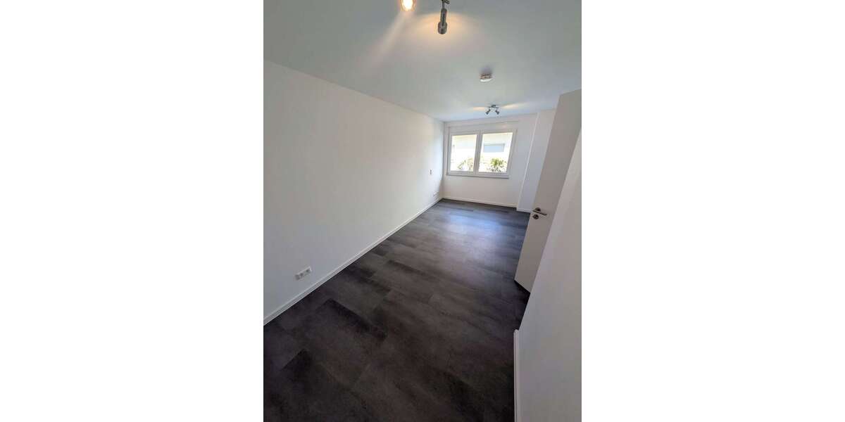 Etagenwohnung Freiburg Ebnet - 1 Zimmer, 20 m&sup2;, 635&euro; | Angebot:27347377