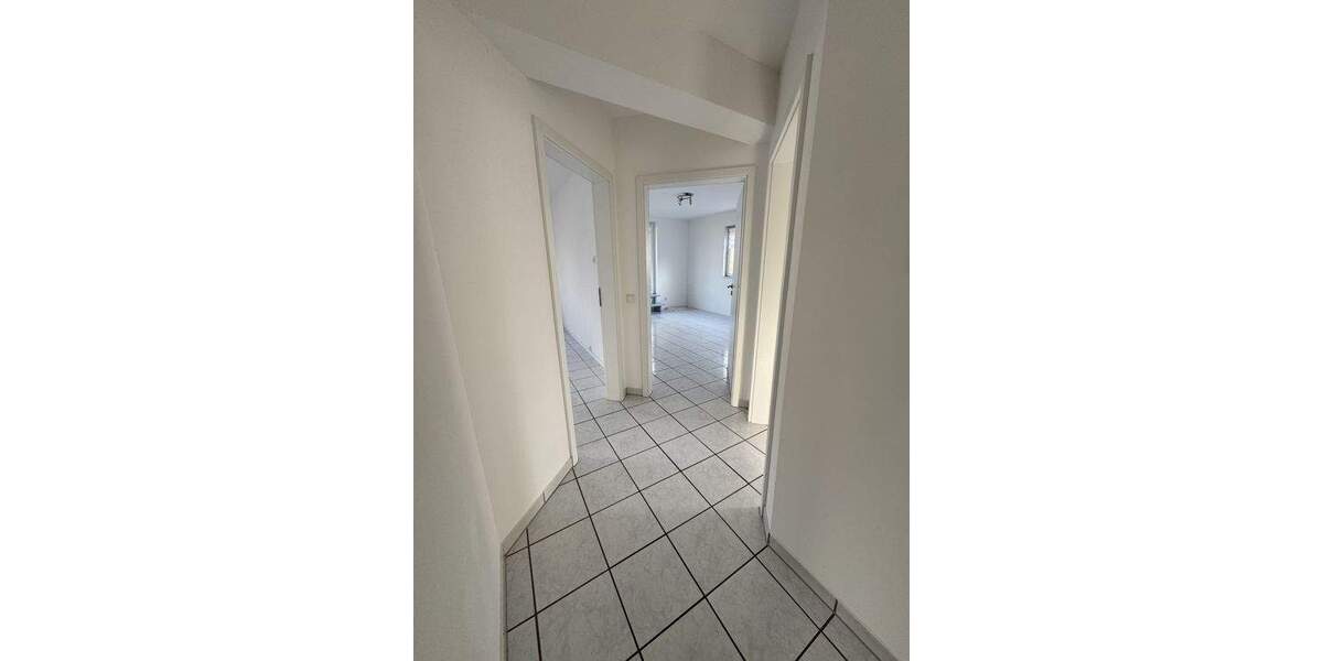 Etagenwohnung Mannheim Neckarau - 3 Zimmer, 84 m&sup2;, 1.200&euro; | Angebot:24789619