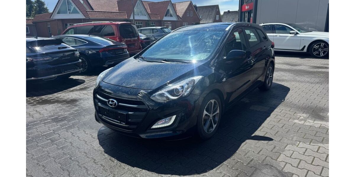 Hyundai i30 158.008 km 5.499 &euro; Moormerland 26802