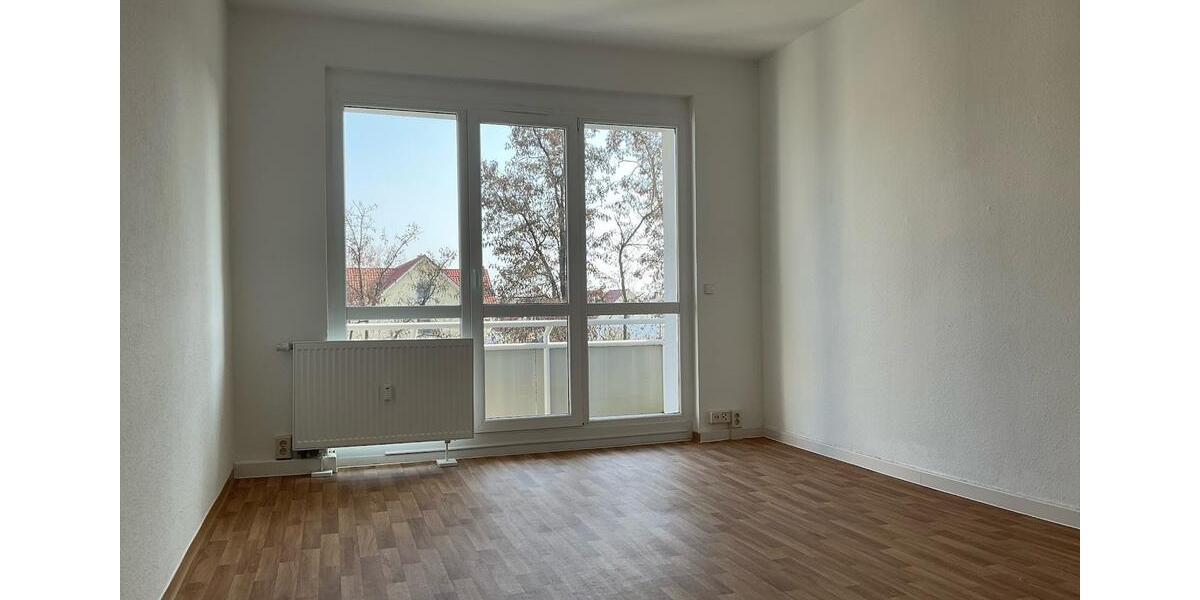 Etagenwohnung Bad Lauchstädt - 3 Zimmer, 58 m&sup2;, 379&euro; | Angebot:25417983