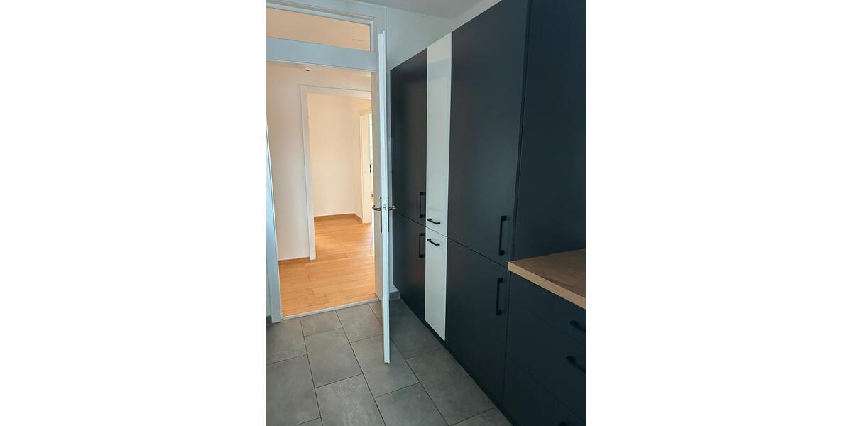 Dachgeschoßwohnung Heilbronn - 4 Zimmer, 97 m&sup2;, 1.190&euro; | Angebot:24472362