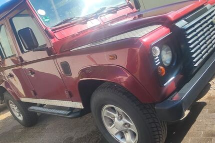 Land Rover Defender 99.300 km 37.500 &euro; Leverkusen 51371