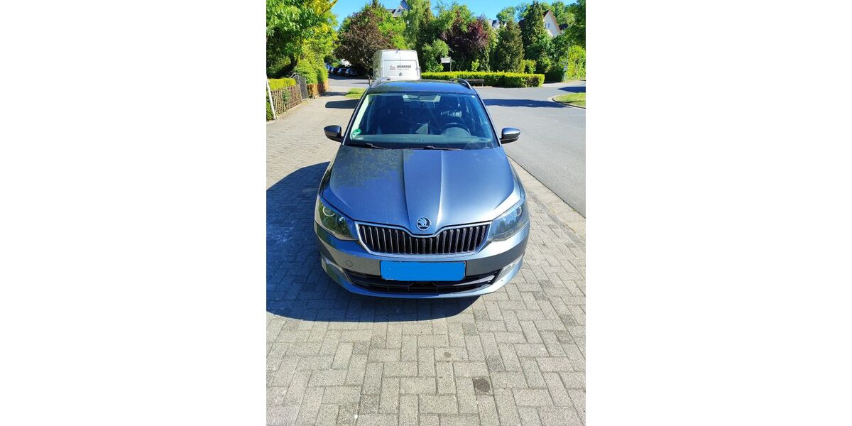 Skoda Fabia 213.727 km 6.300 &euro; Braunfels 35619