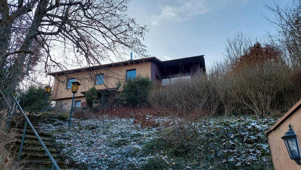 Einfamilienhaus Hammelburg - 5 Zimmer, 165 m&sup2;, 220.000&euro; | Angebot:26701884