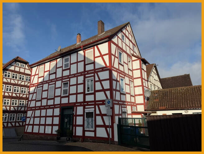 Mehrfamilienhaus, Wohnhaus Schwalmstadt Treysa - 7 Zimmer, 196 m&sup2;, 325.000&euro; | Angebot:26724153