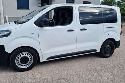 Opel Vivaro 130.900 km 15.300 &euro; Neuhofen 67141