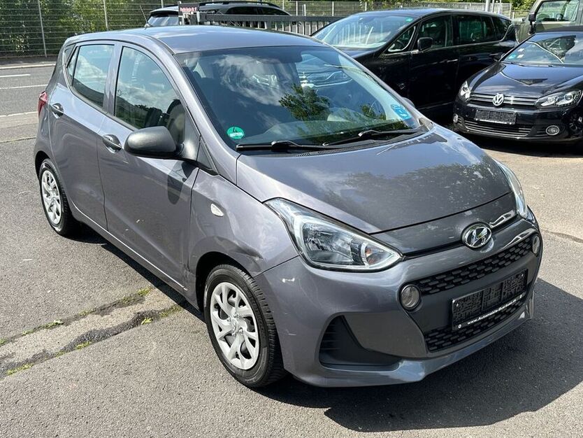 i10