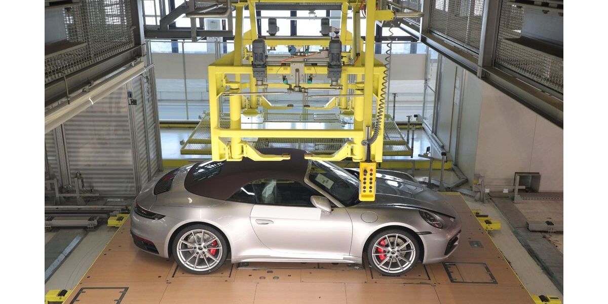 Porsche 992 26.500 km 141.900 &euro; Harsewinkel 33428