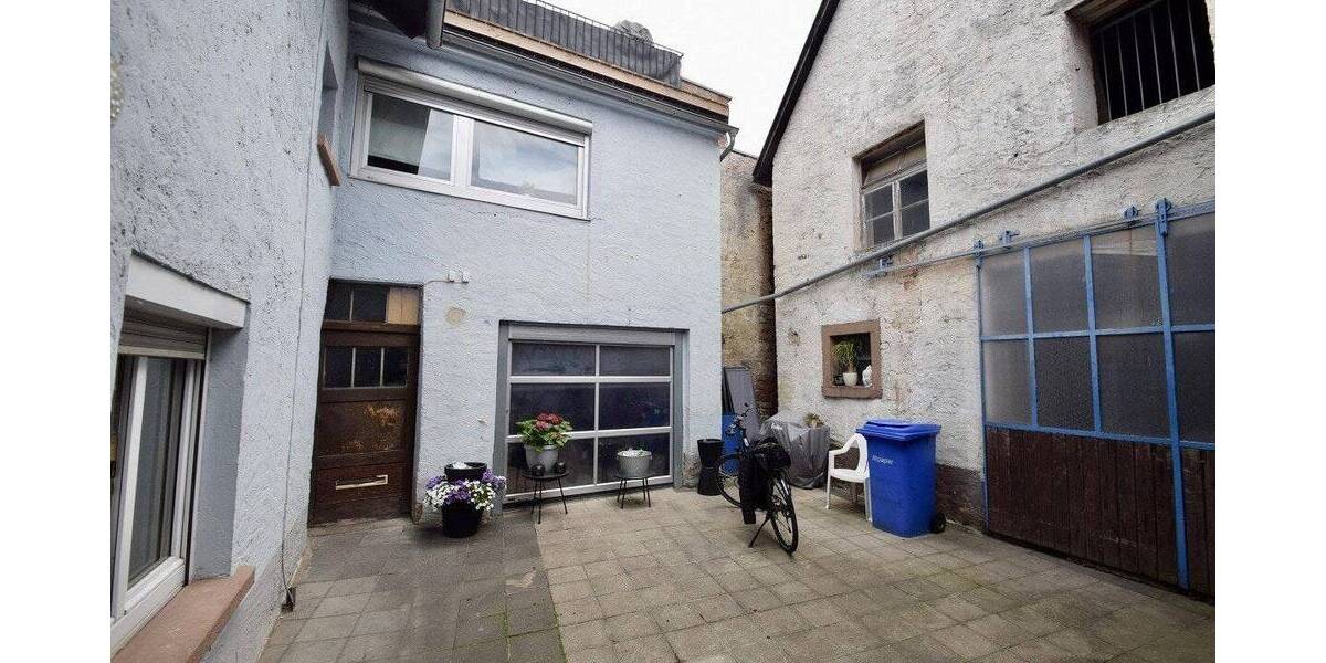 Mehrfamilienhaus, Wohnhaus Großostheim Pflaumheim - 9 Zimmer, 251 m&sup2;, 369.000&euro; | Angebot:23967303