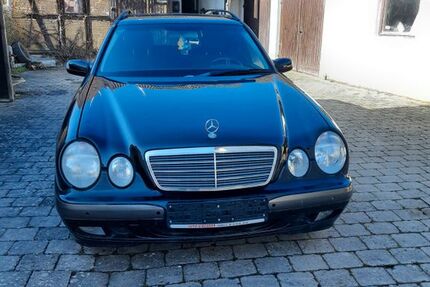Mercedes-Benz E 200 288.400 km 1.500 &euro; Grabfeld 98631