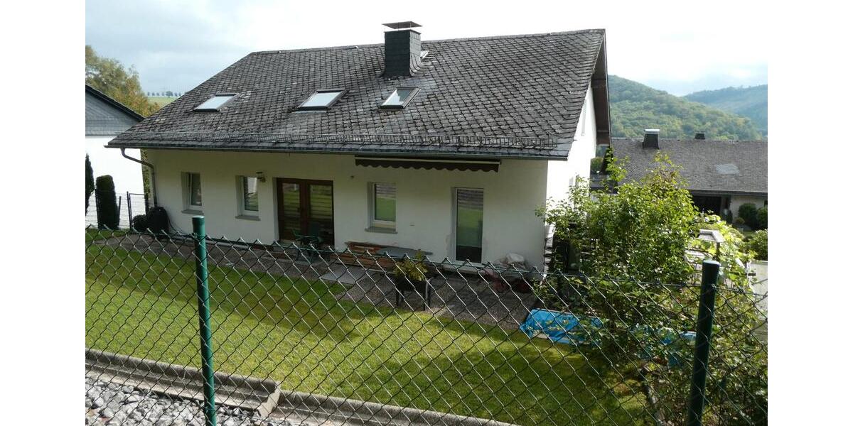 Einfamilienhaus Olsberg - 7 Zimmer, 214 m&sup2;, 409.000&euro; | Angebot:27457297
