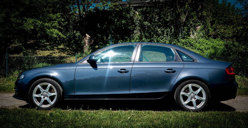 Audi A4 140.000 km 5.990 € München 81245