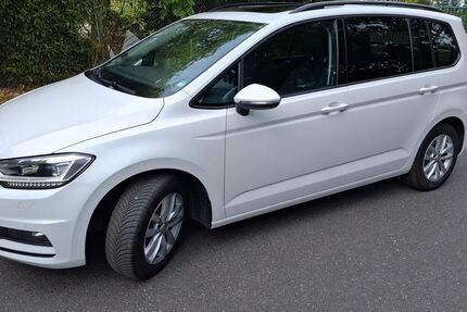 VW Touran 110.700 km 20.900 &euro; Geldern 47608