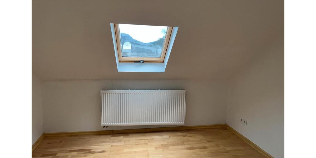 Dachgeschoßwohnung Rüdesheim am Rhein - 3 Zimmer, 124 m&sup2;, 950&euro; | Angebot:25795144