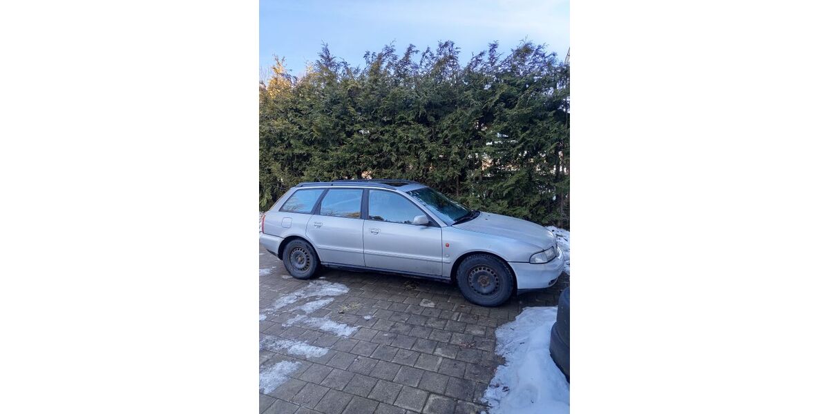Audi A4 430.000 km 599 &euro; Waakirchen 83666