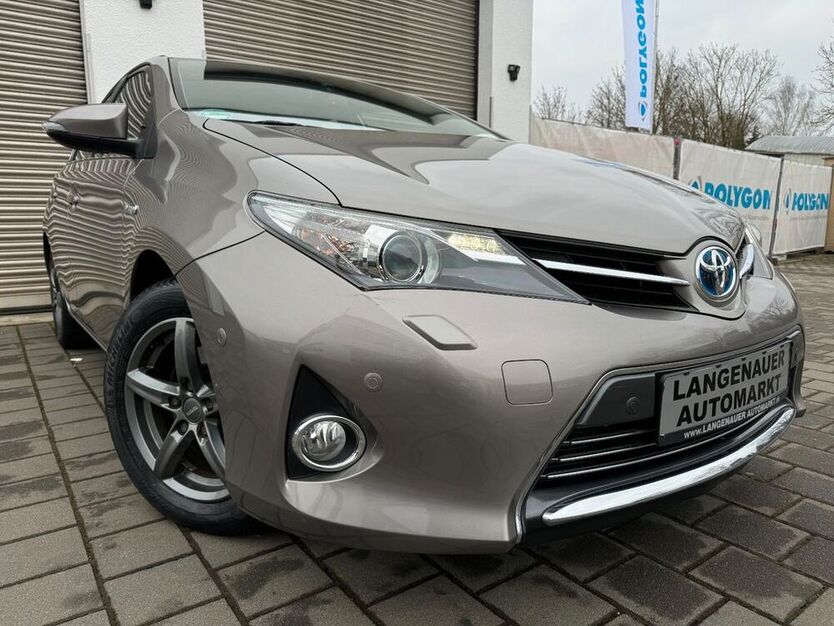 Auris