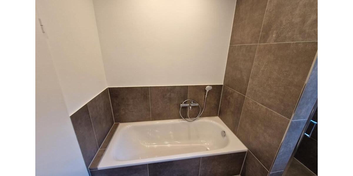 Erdgeschoßwohnung Bruckmühl - 3.5 Zimmer, 95 m&sup2;, 1.450&euro; | Angebot:26226835