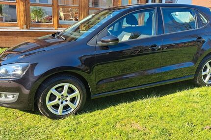 VW Polo 127.593 km 6.350 &euro; Oberbergkirchen 84564