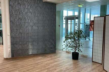 Büro in Frankenberg 469 € 93.8 m² zimmer