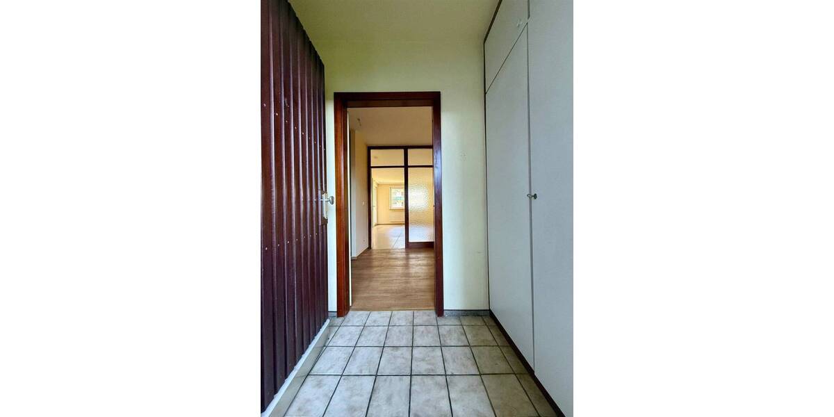 Etagenwohnung Kiel Mettenhof - 2 Zimmer, 62 m&sup2;, 125.000&euro; | Angebot:26379612