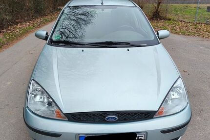 Ford Focus 80.000 km 2.800 &euro; Moos 78345
