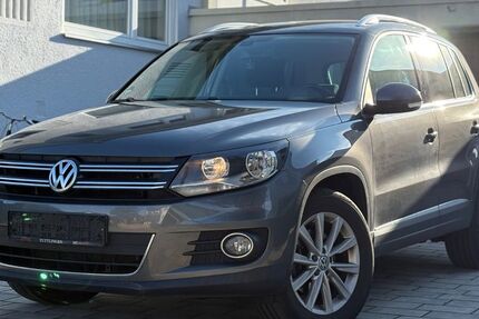 VW Tiguan 135.000 km 10.500 &euro; TROSSINGEN 78647