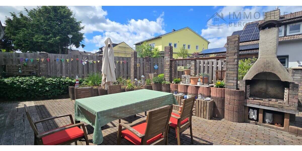 Reihenendhaus Hückeswagen Innenstadt - 4 Zimmer, 110 m&sup2;, 325.000&euro; | Angebot:25675573