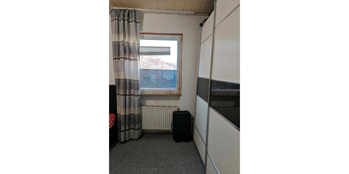 Etagenwohnung Gernsheim - 3 Zimmer, 100 m&sup2;, 1.450&euro; | Angebot:25784280