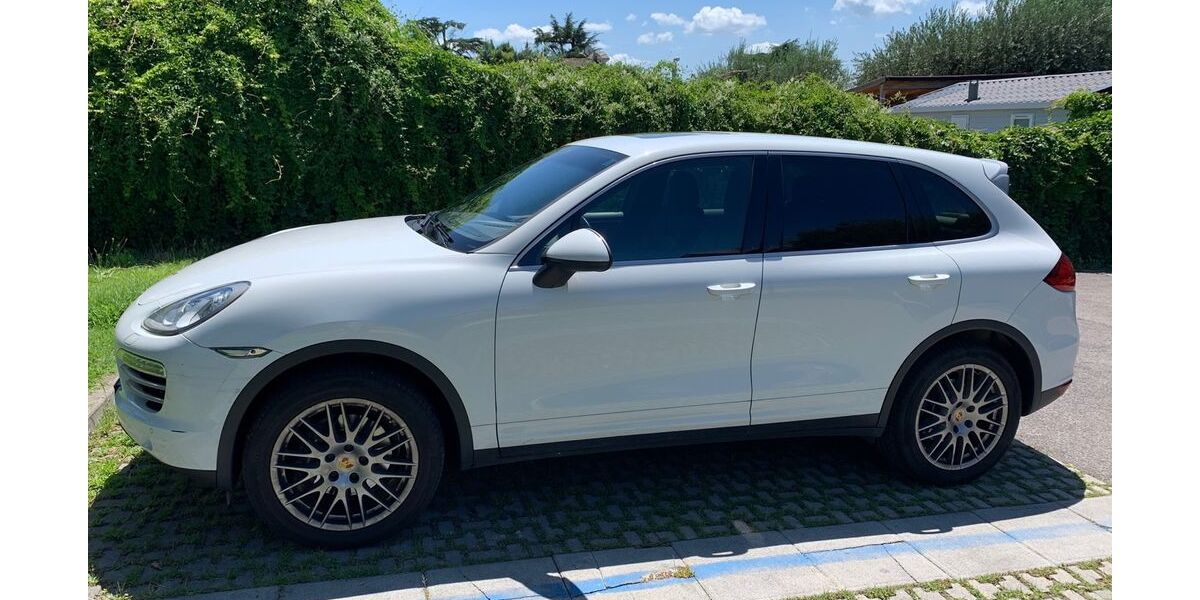 Porsche Cayenne 229.000 km 17.990 &euro; Grünwald 82031