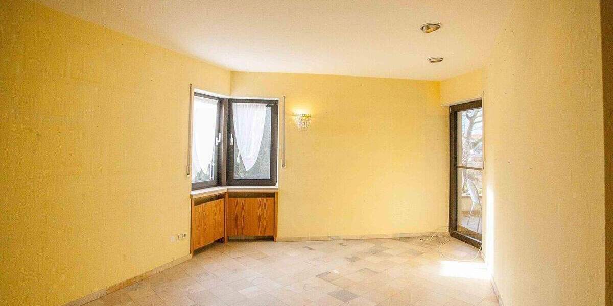 Einfamilienhaus Uttenreuth - 8 Zimmer, 270 m&sup2;, 3.000&euro; | Angebot:24450110