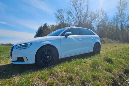 Audi A3 128.000 km 14.500 &euro; Dingolfing 84130