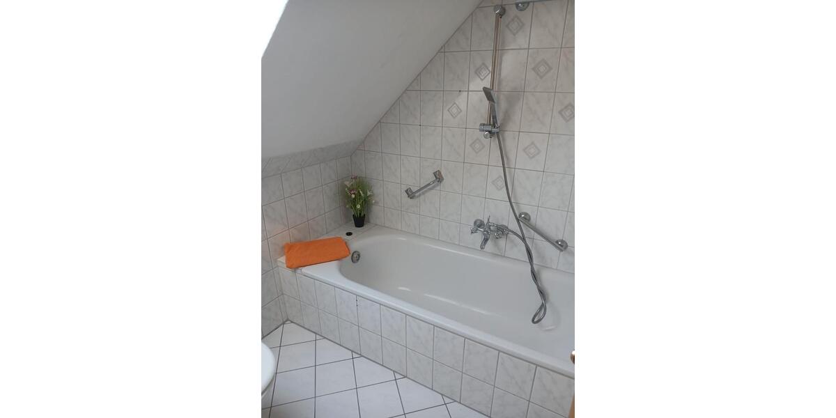Etagenwohnung Norden - 5 Zimmer, 145 m&sup2;, 850&euro; | Angebot:26384877