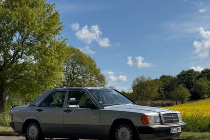 Mercedes-Benz 190 266.000 km 4.500 &euro; Frankfurt am Main 65933