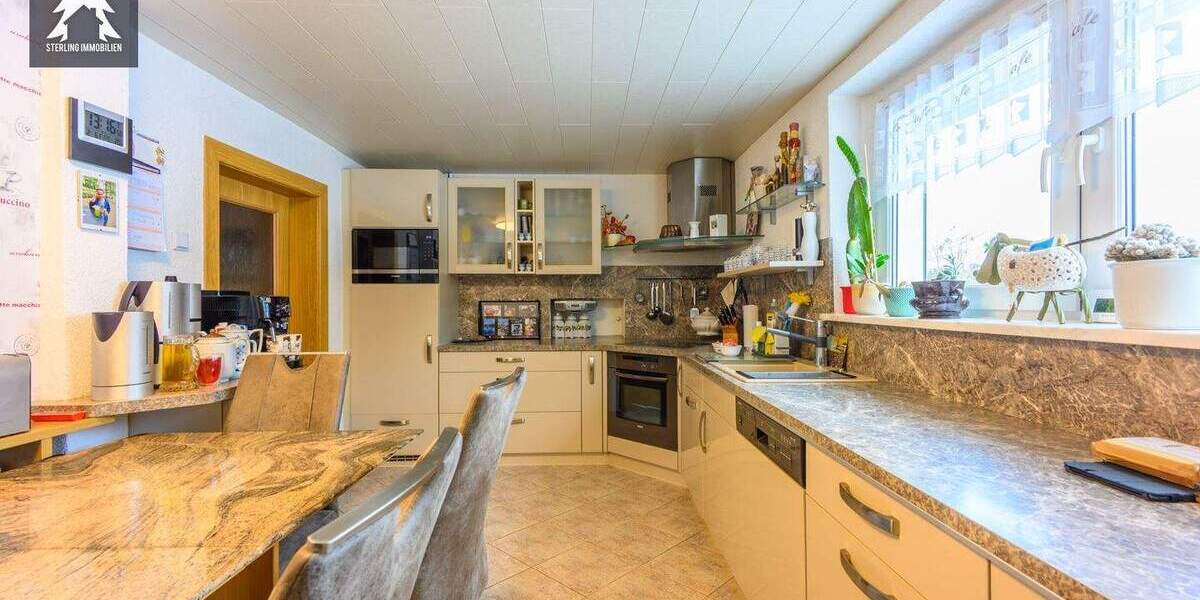 Bauernhaus, Landhaus Straßberg Straßberg - 7 Zimmer, 230 m&sup2;, 249.000&euro; | Angebot:25681797