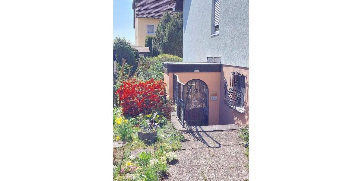 Mehrfamilienhaus, Wohnhaus Cadolzburg - 9 Zimmer, 245 m&sup2;, 659.000&euro; | Angebot:25143118