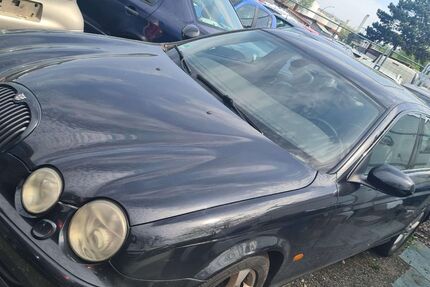 Jaguar S-Type 210.000 km 2.699 &euro; Berlin 13597