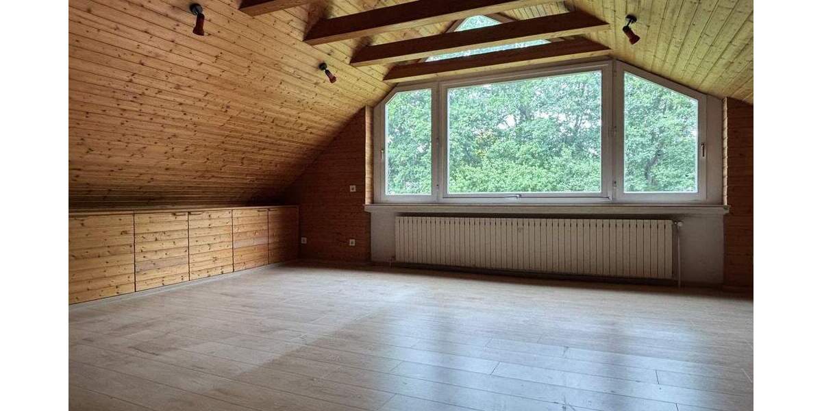 Einfamilienhaus Bramsche - 8 Zimmer, 227 m&sup2;, 370.000&euro; | Angebot:25743259